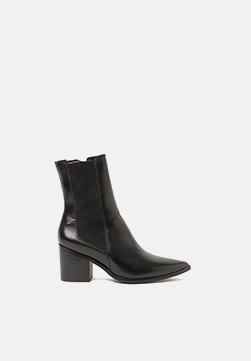 BOTA ZOE ELLUS