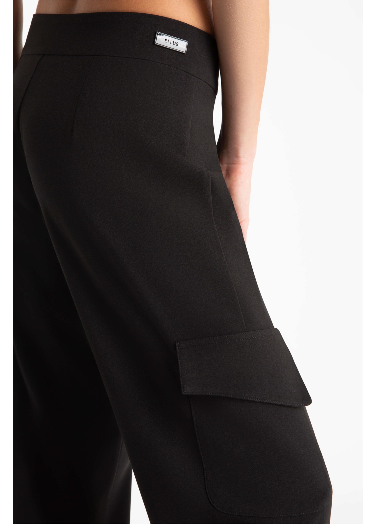 Armani Lateral Big Pockets Carrot Preto