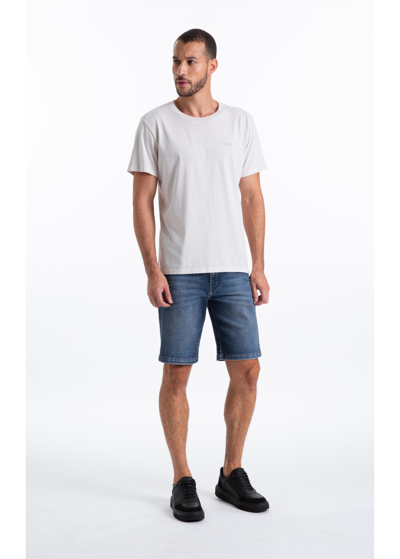 Bermuda Classic Denim Elastic Long 5 Pockets Lav.Escuro C/ Matiz e 3d