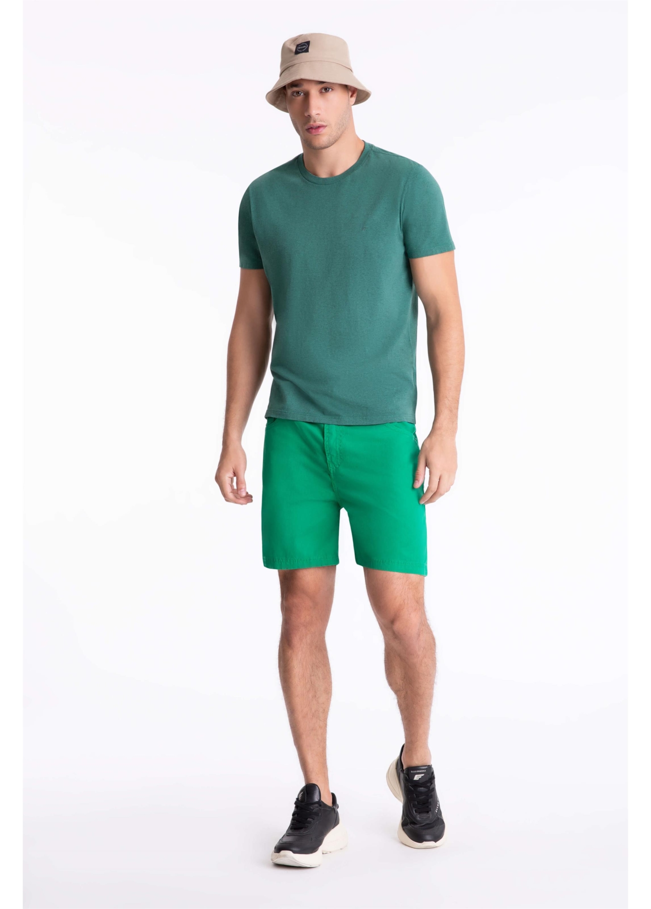 Bermuda Color Twill Loose Verde Bandeira