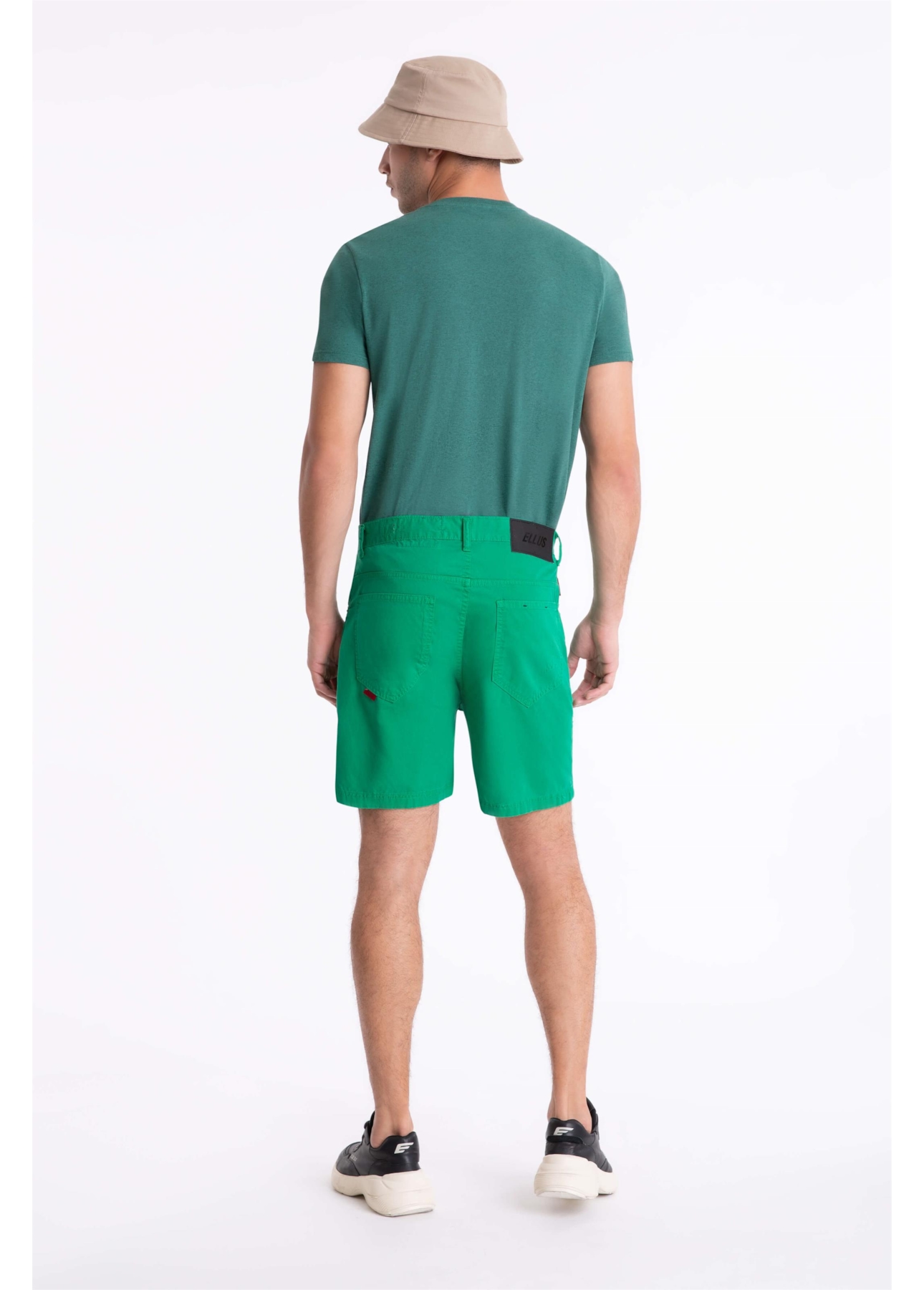 Bermuda Color Twill Loose Verde Bandeira