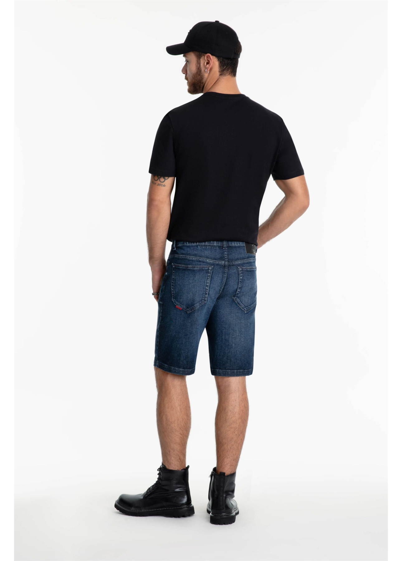 Bermuda Dark Indigo Elastic Rock Escuro C/ Grampos