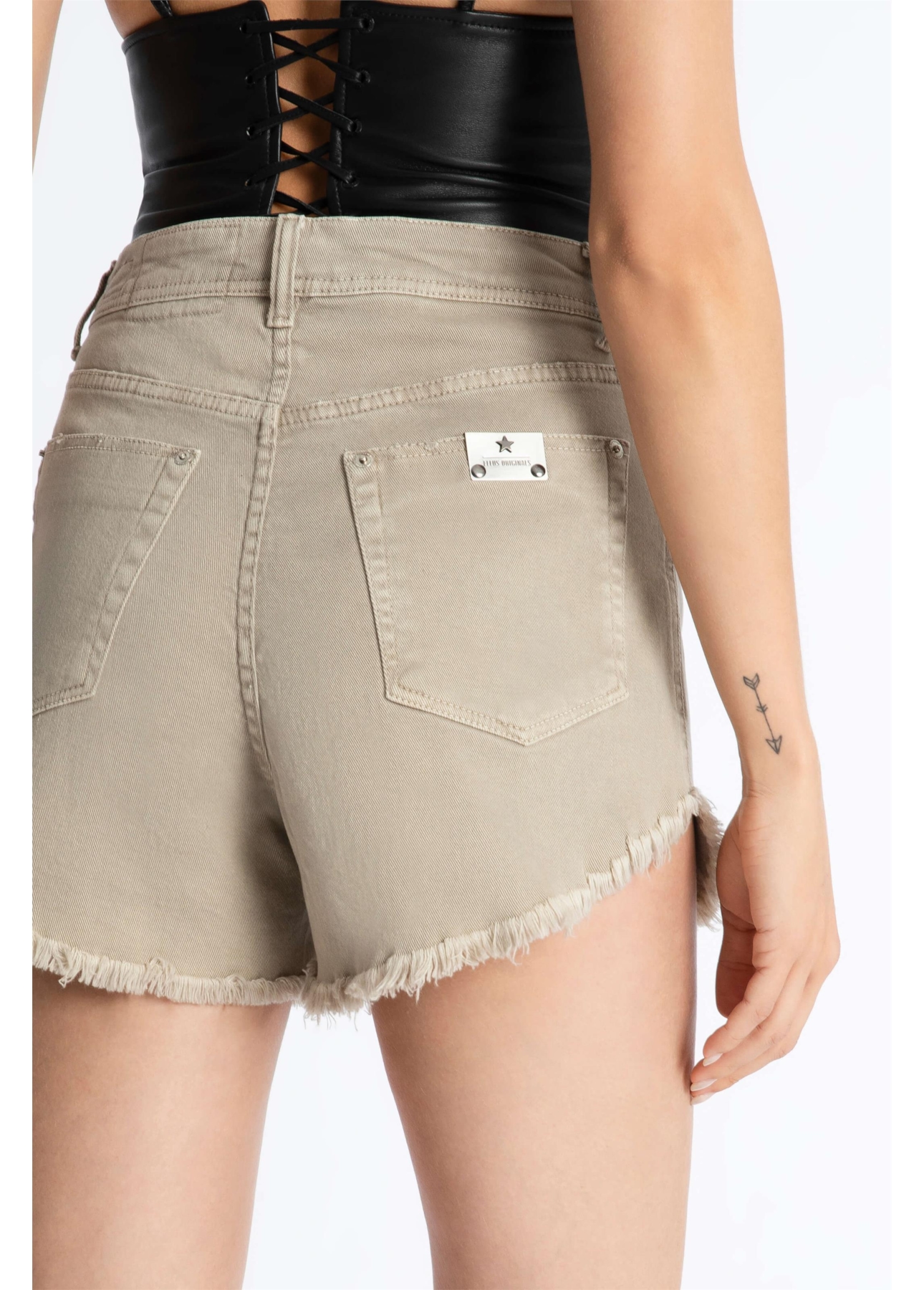 Bermuda Denim Color Husk