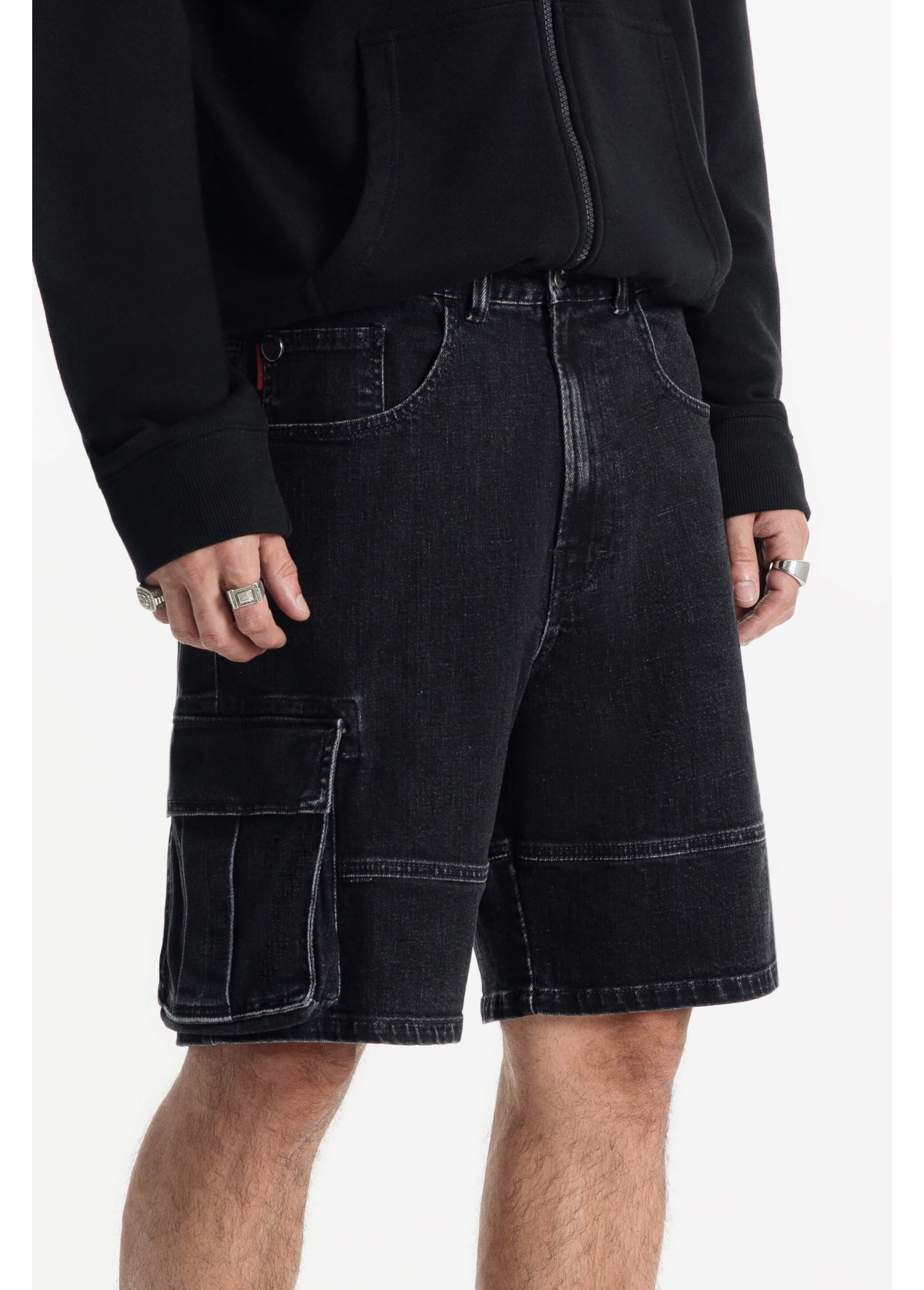 Bermuda Heavy Black Cargo 2001-Lav.Black C/ Luva