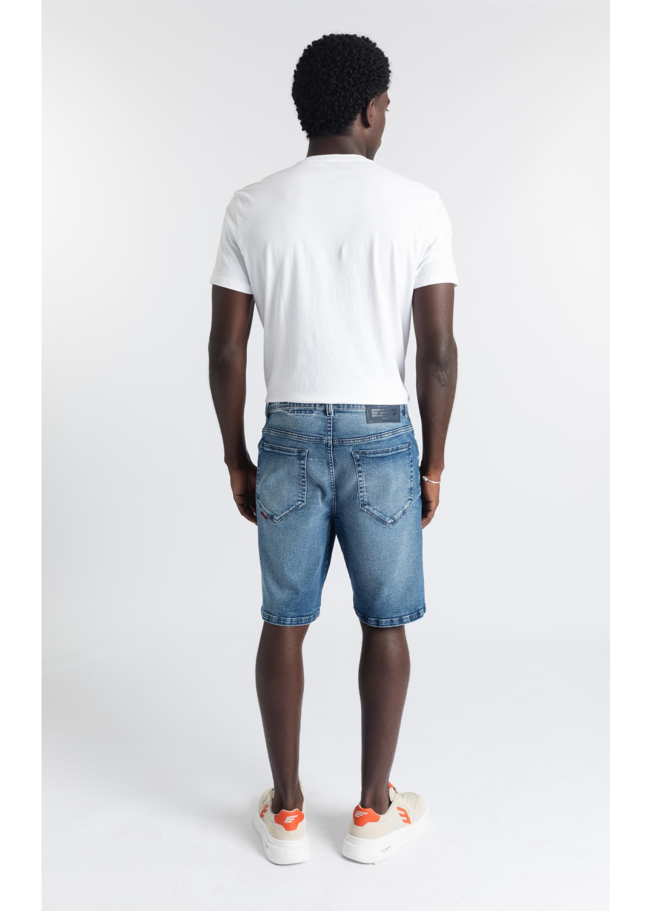 Bermuda Jeans New Blue Stretch Lav.Medio C/ Grampos