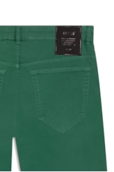 Bermuda Jogging Color Rock Folha