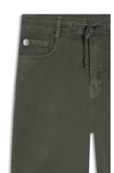 Bermuda Jogging Color Verde Army