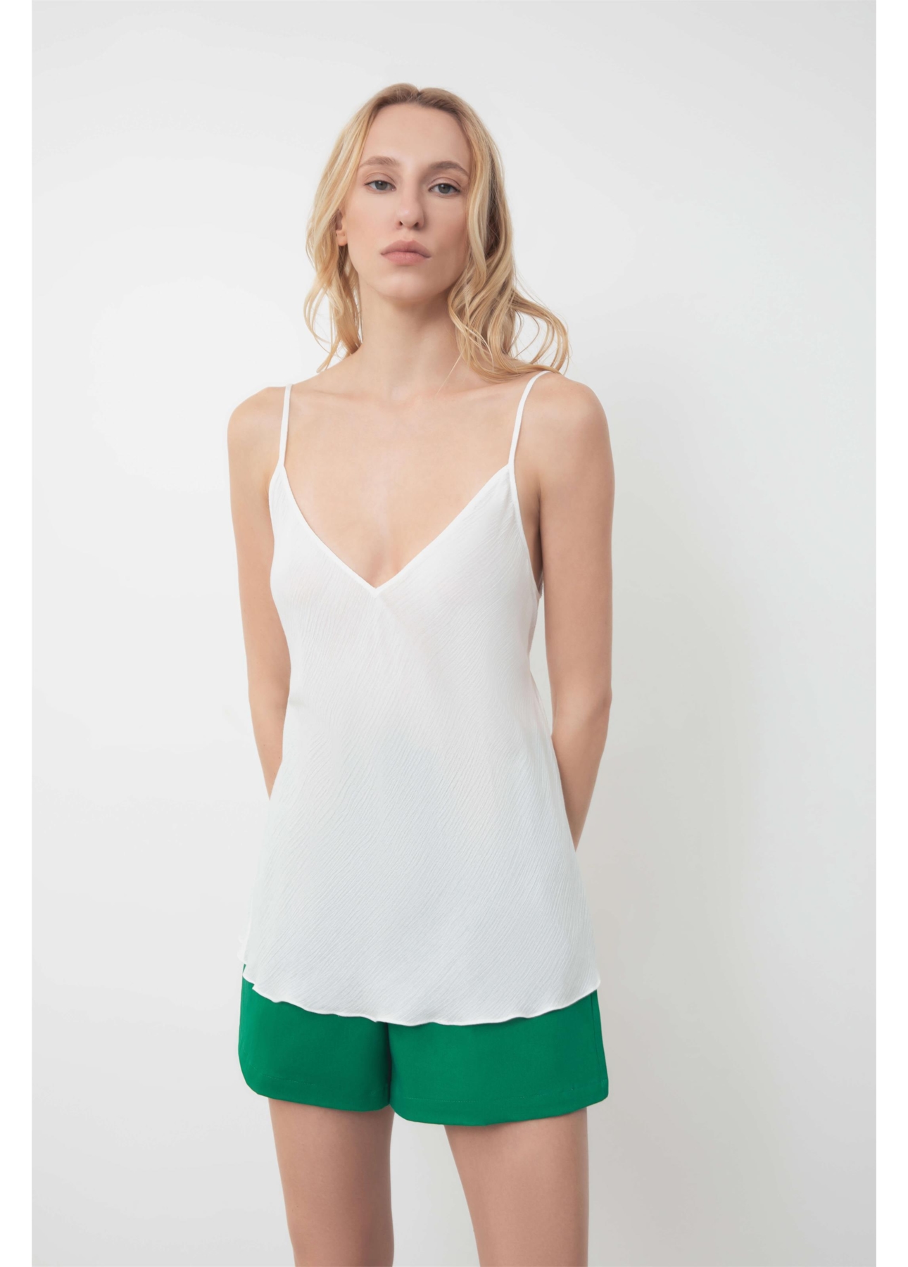 Bermuda Tega Evase Shorts Verde Bandeira