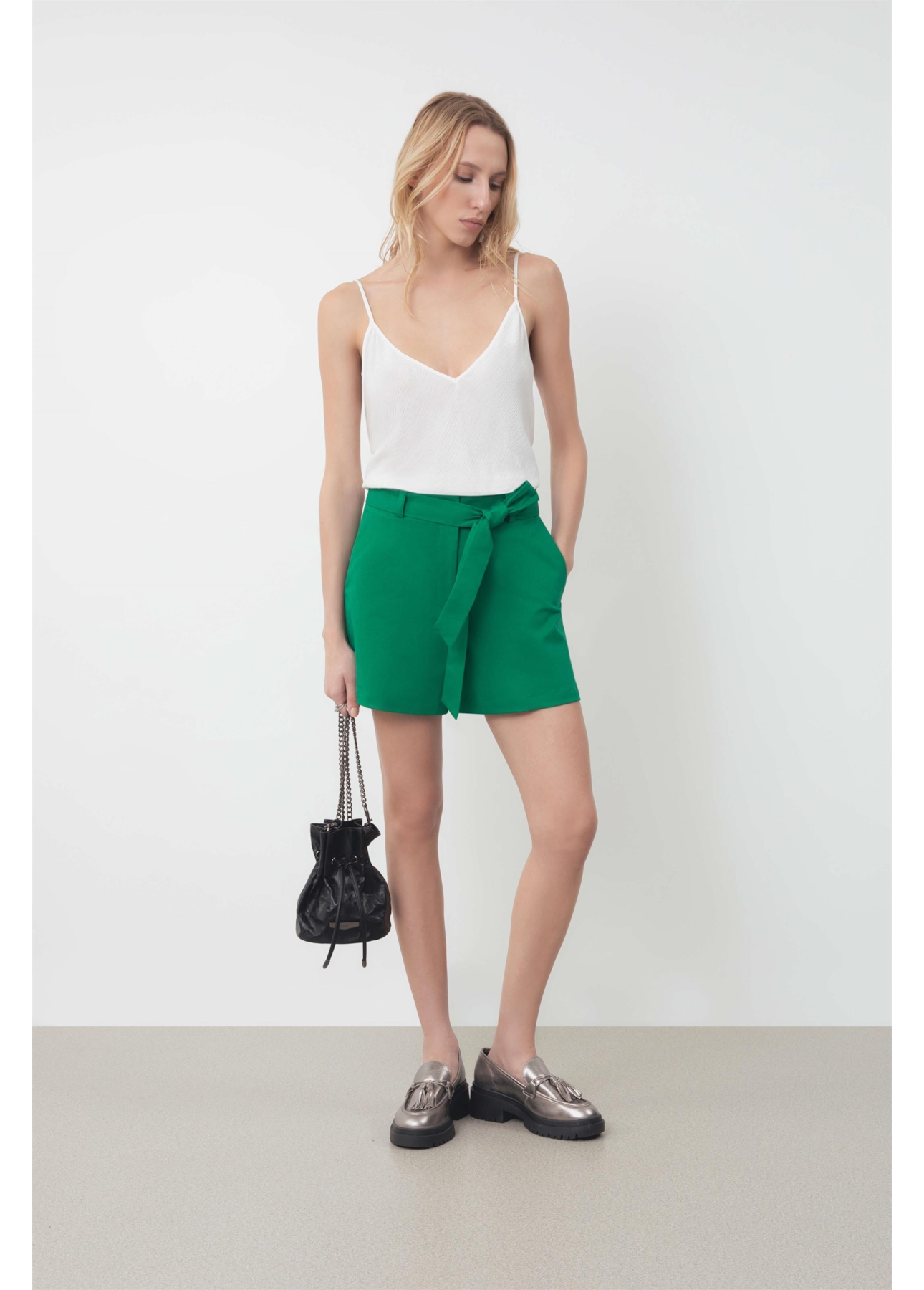 Bermuda Tega Evase Shorts Verde Bandeira