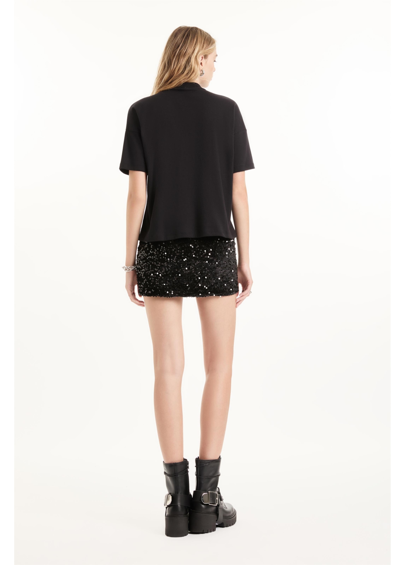 Blusa Boxy Piercing Ellus Preto