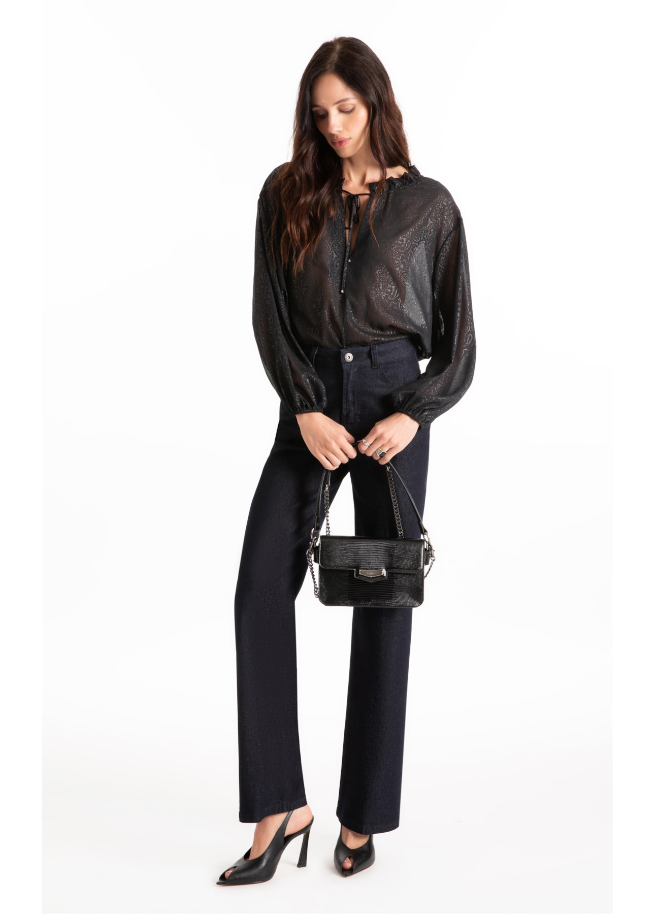Blusa Chiffon Pasley Ruffle Blouse Preto