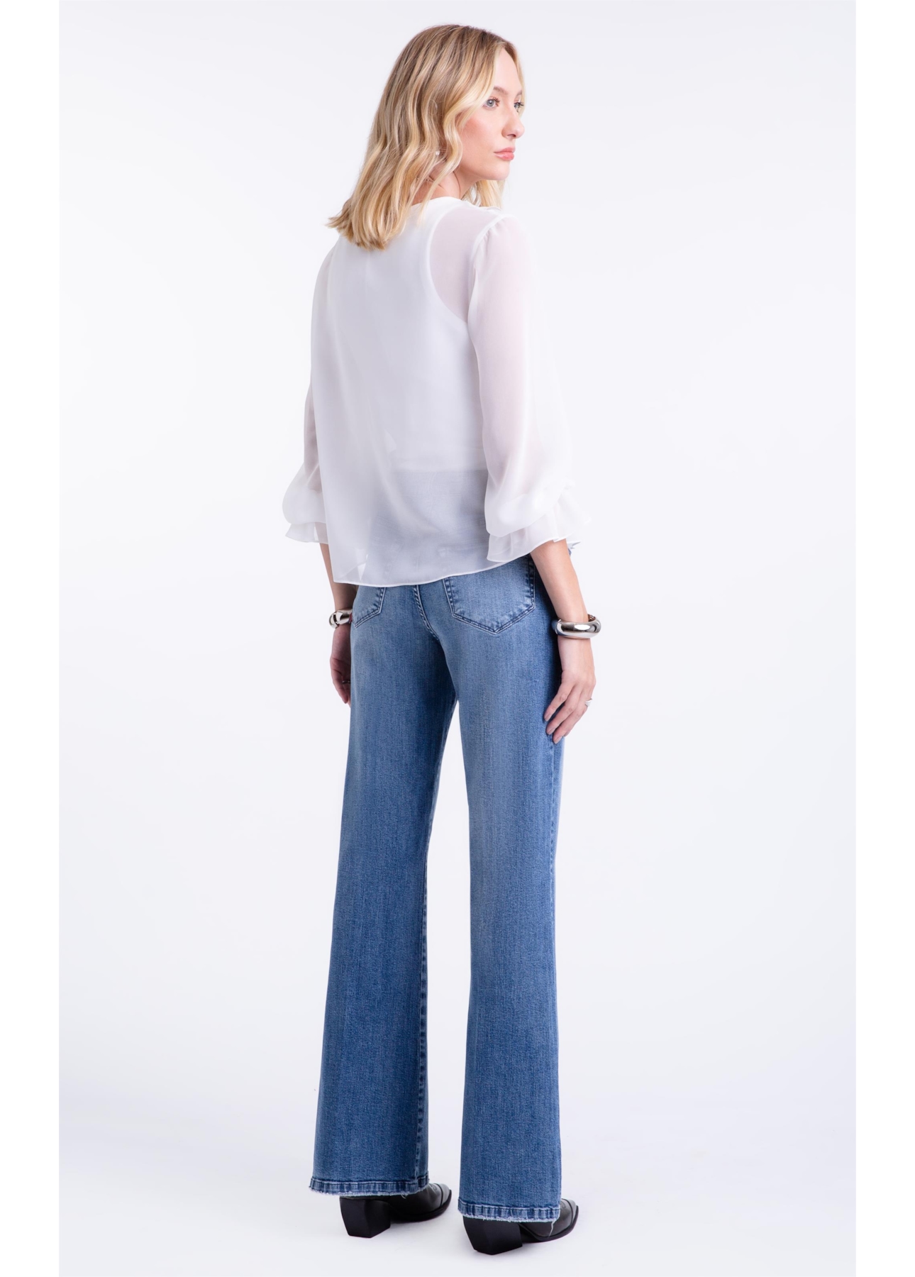 Blusa Chiffon Ruffle Bat Neck Off White