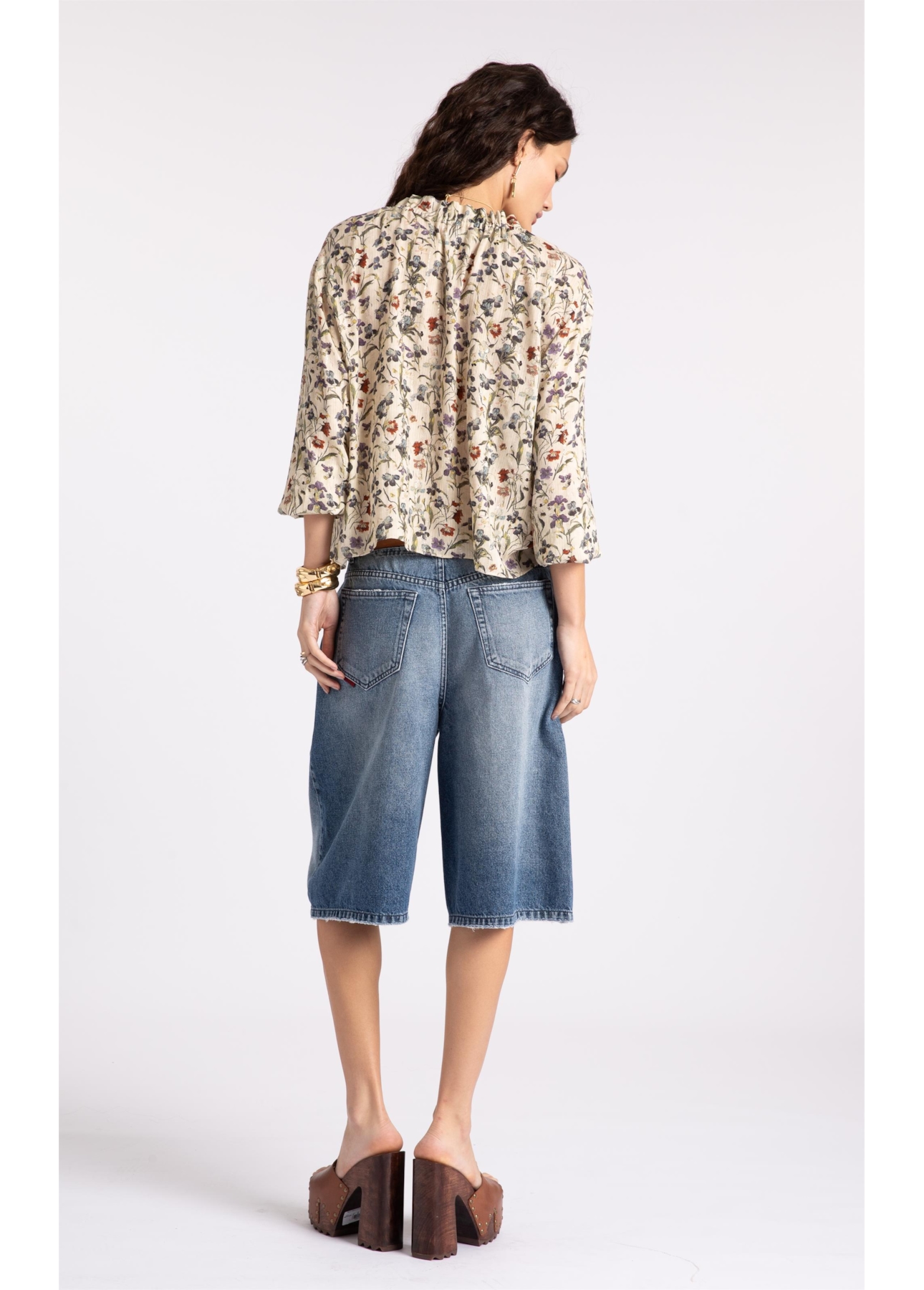 Blusa Floral Rolly Ruffle Areia