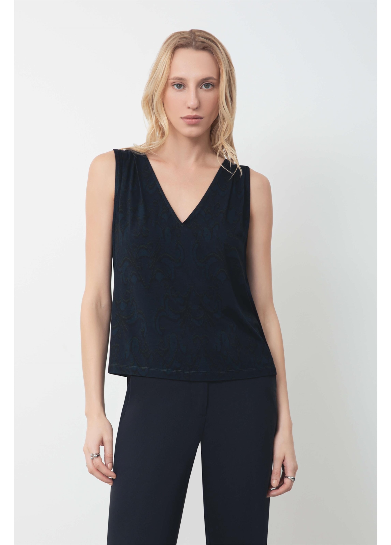 Blusa Ikat Neckline Shirt Padrao 5