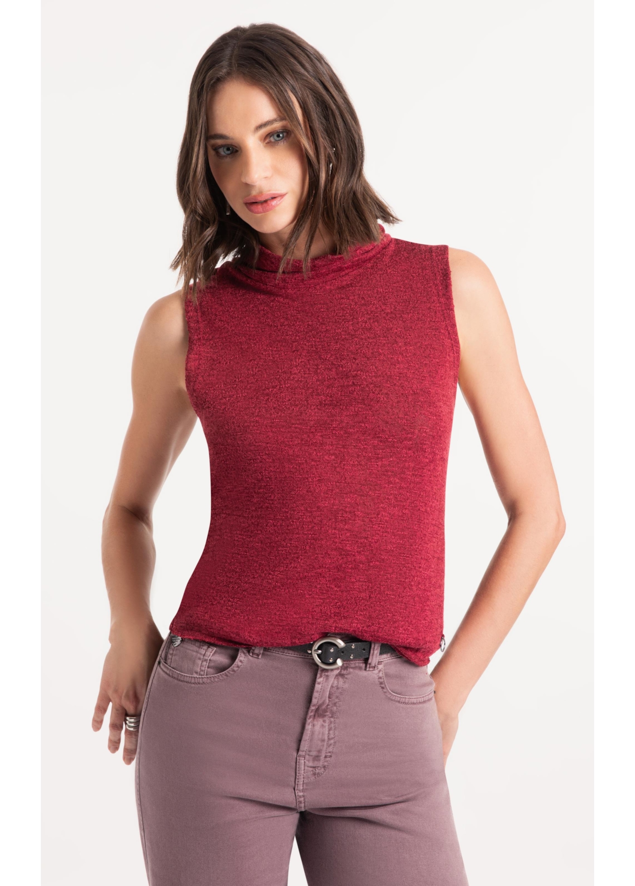 Blusa Jackie High Collar Sleevless Vinho