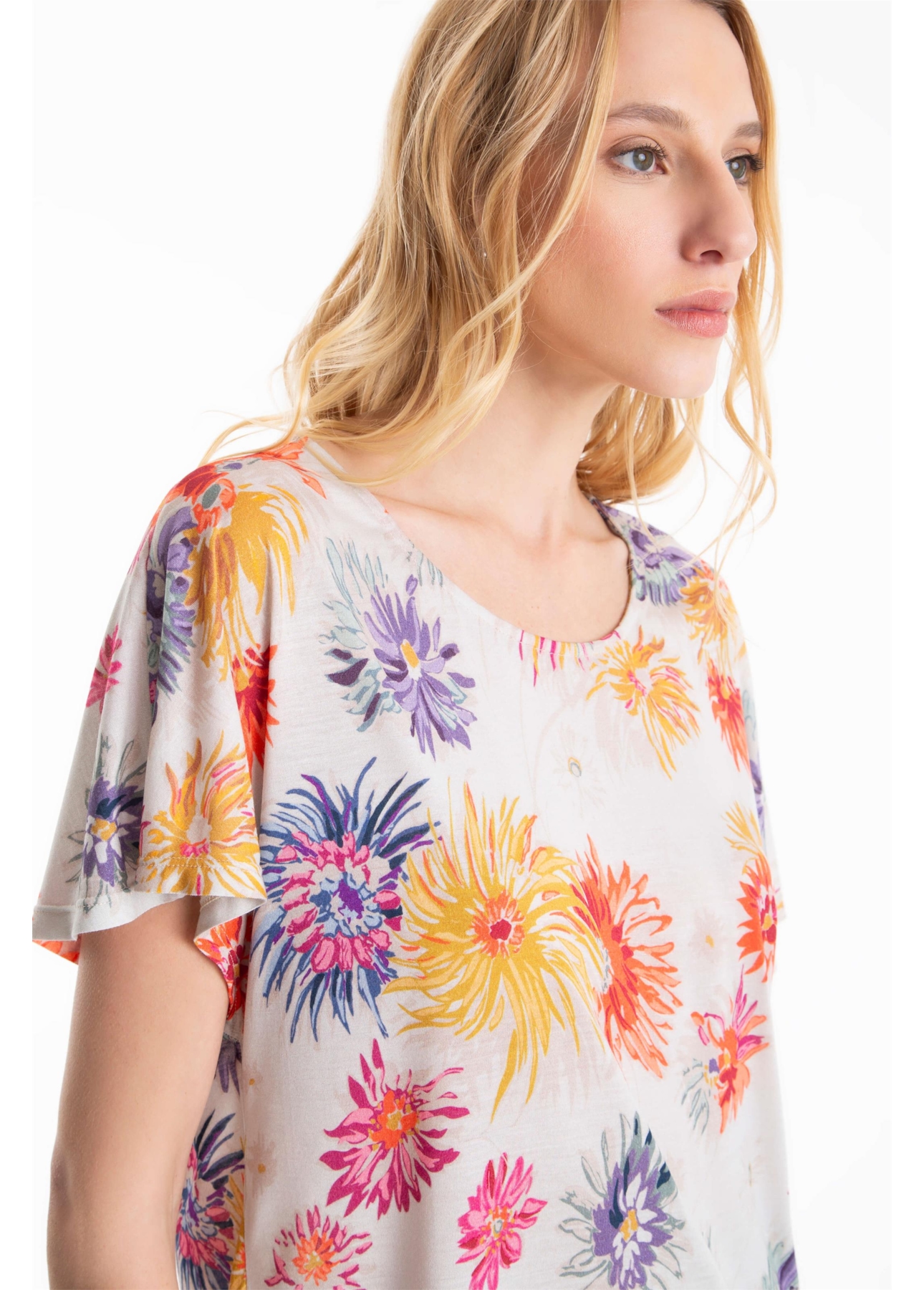 Blusa Jersey Fine Flower Power Oversize Padrao 2- Est. Off White