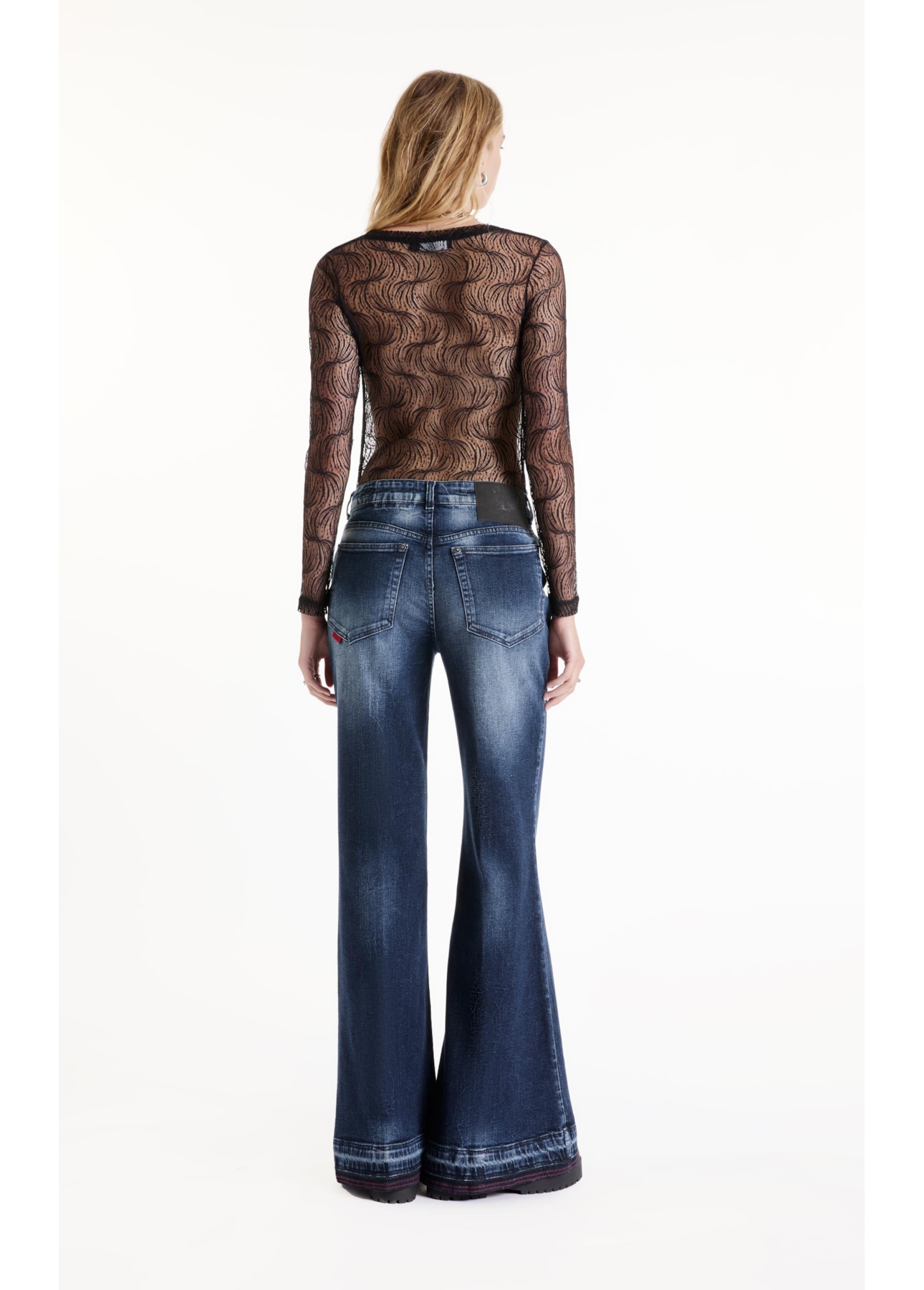 Blusa Lace Gothic Ellus Preto