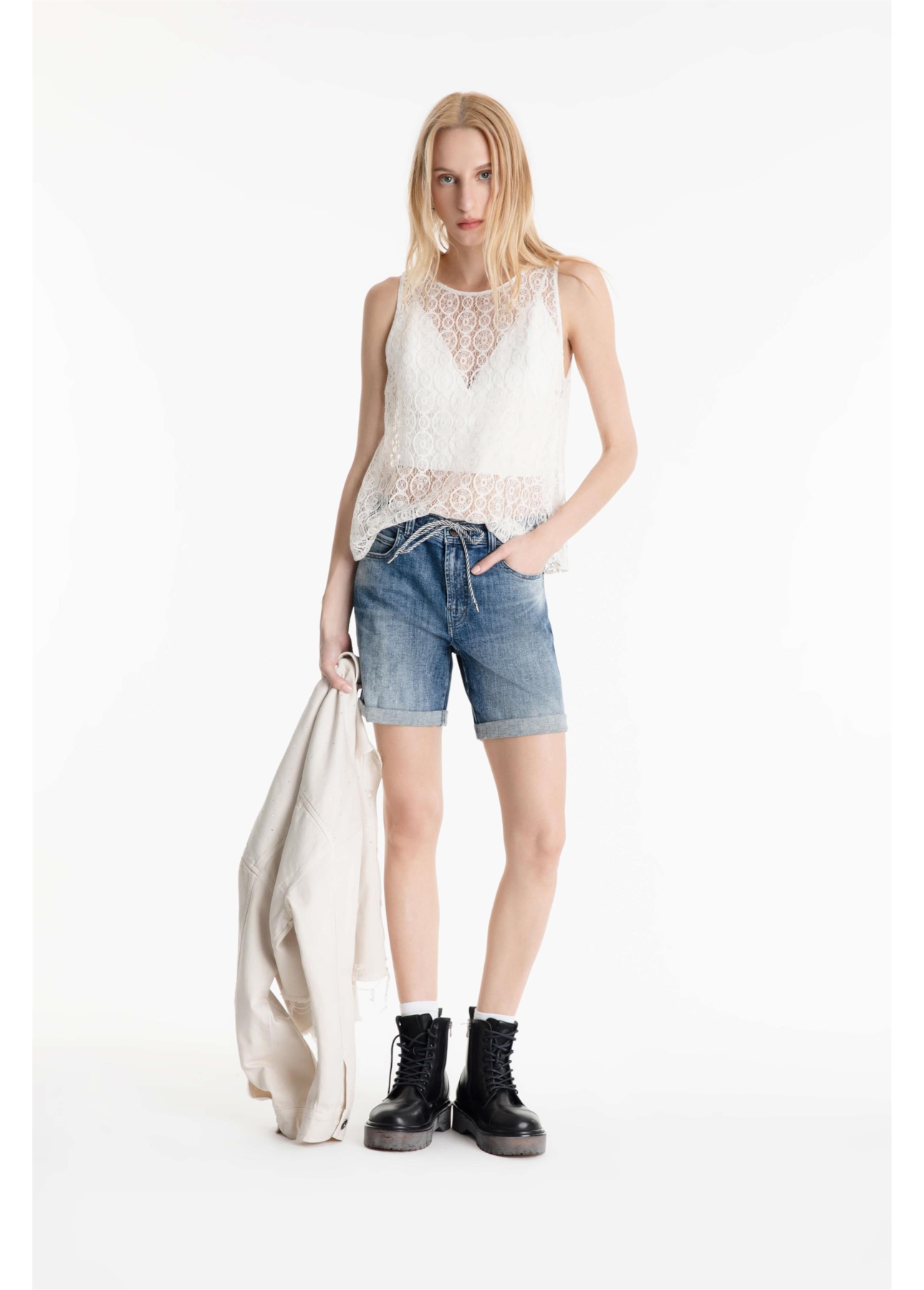 Blusa Lace Saturn Sleeveless Off White