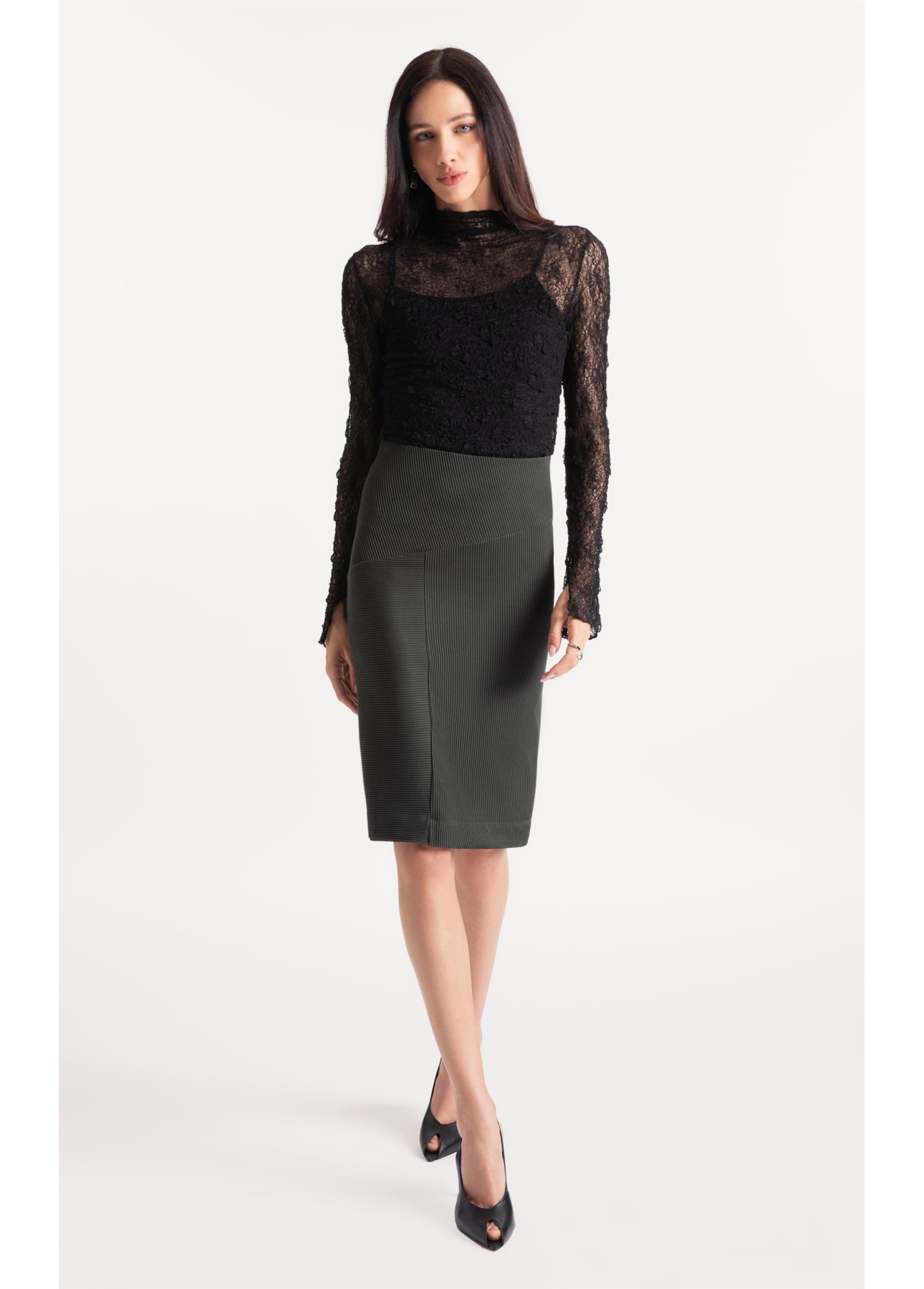 Blusa Lários Round Neck Preto