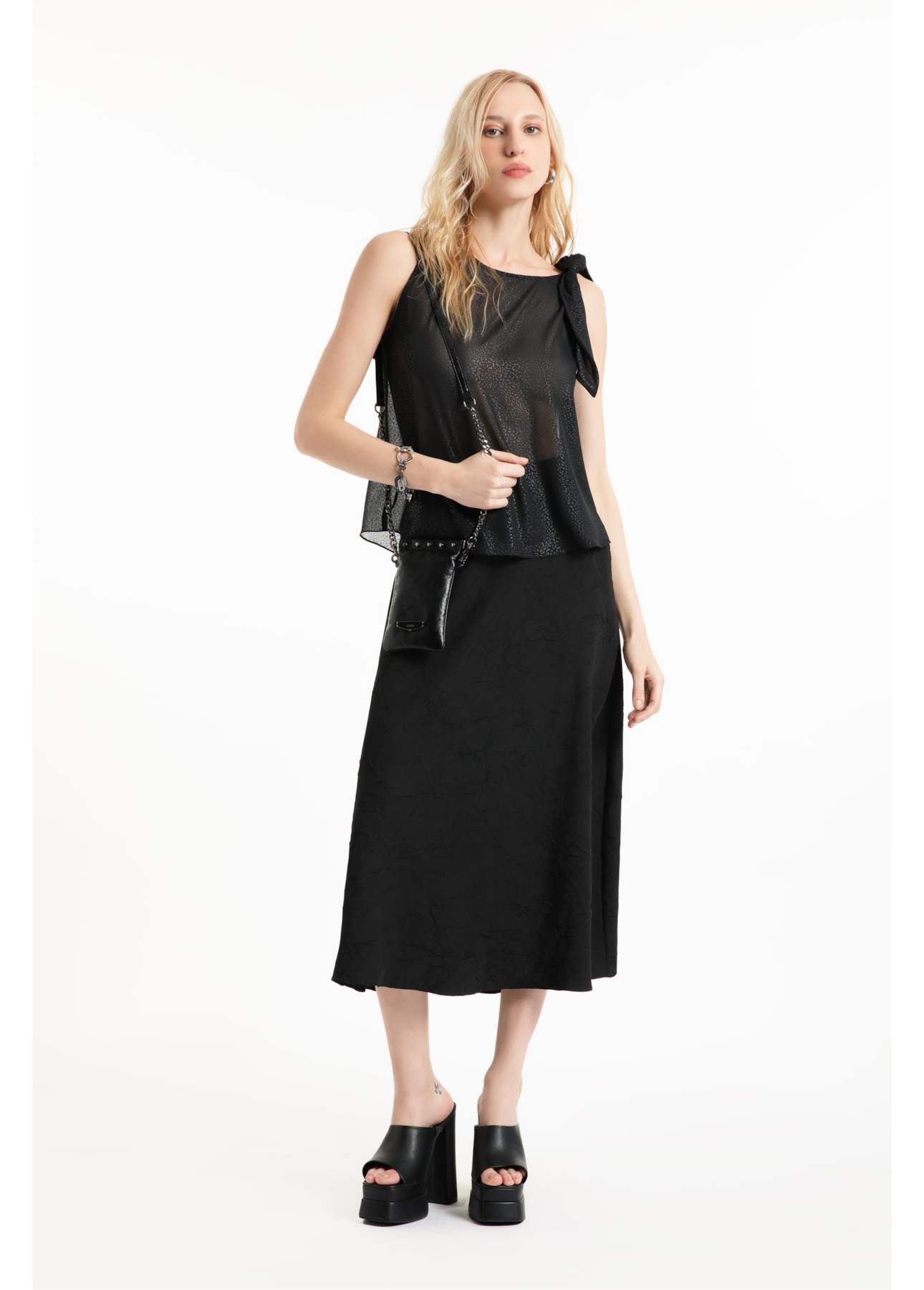 Blusa Microchiffon Print Bandana Preto