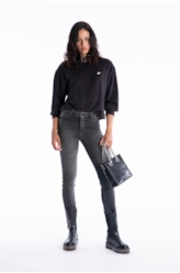 Blusa Nobu Box Preto