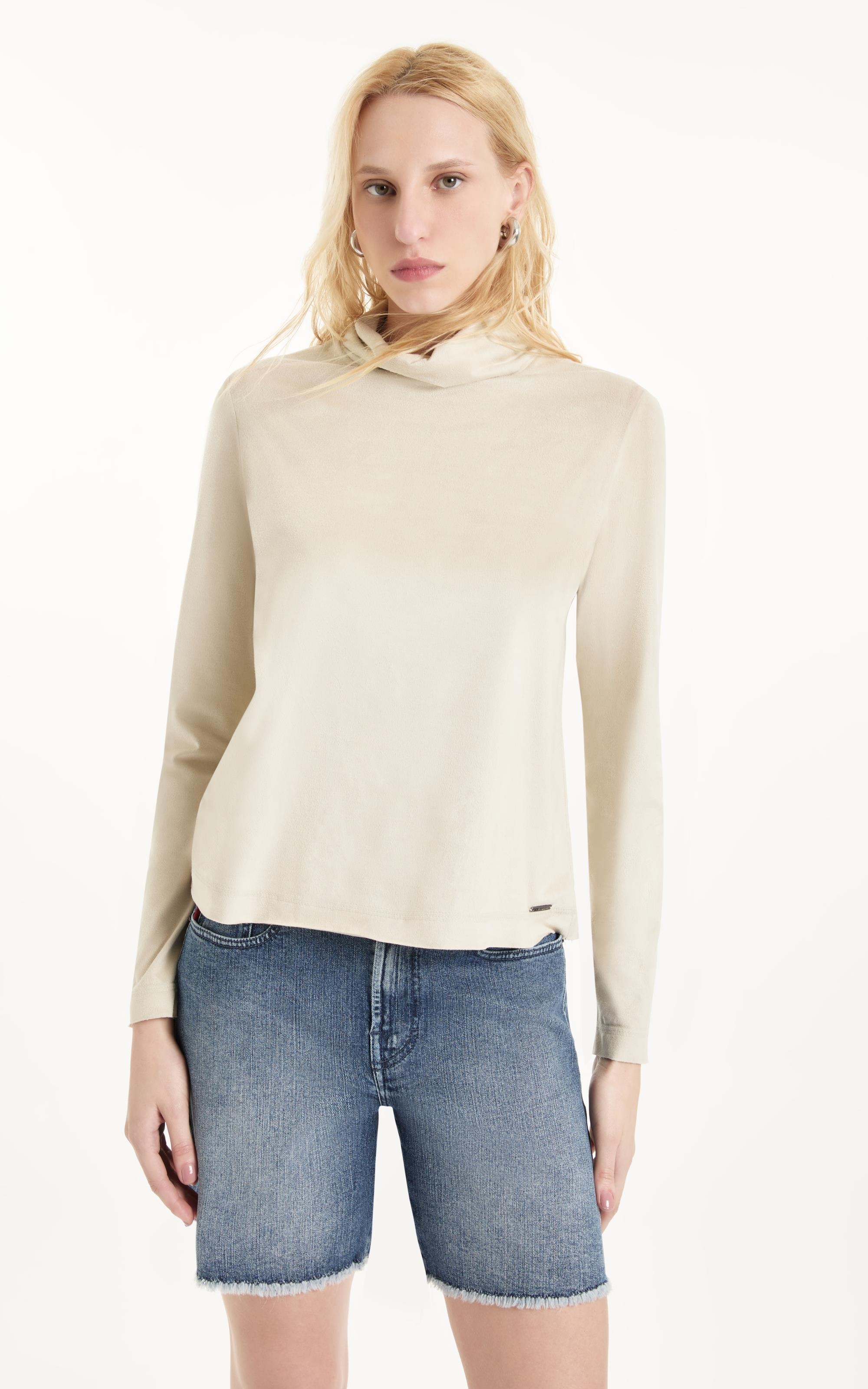 Blusa Suede Turtleneck Sandy