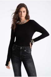 Blusa Vack Neckline Preto
