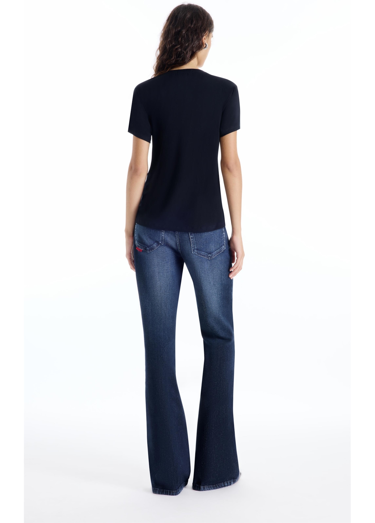 Blusa Visco Lycra Neckline Preto