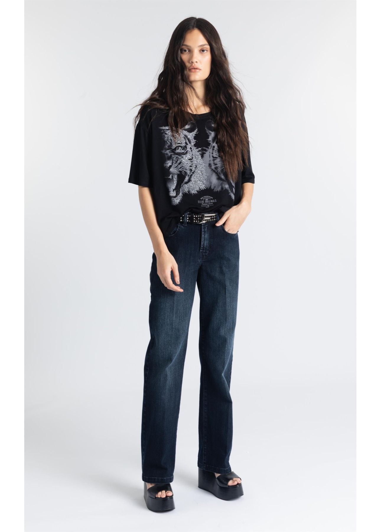 Blusa Viscolycra Tigers Boxy Preto