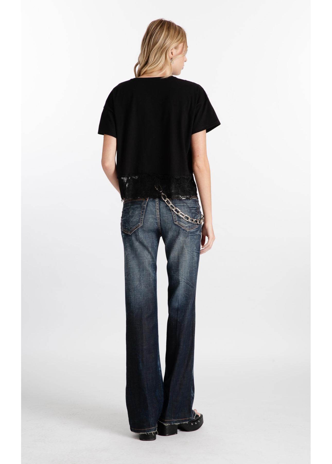 Blusa  Washed Lace Crown Preto