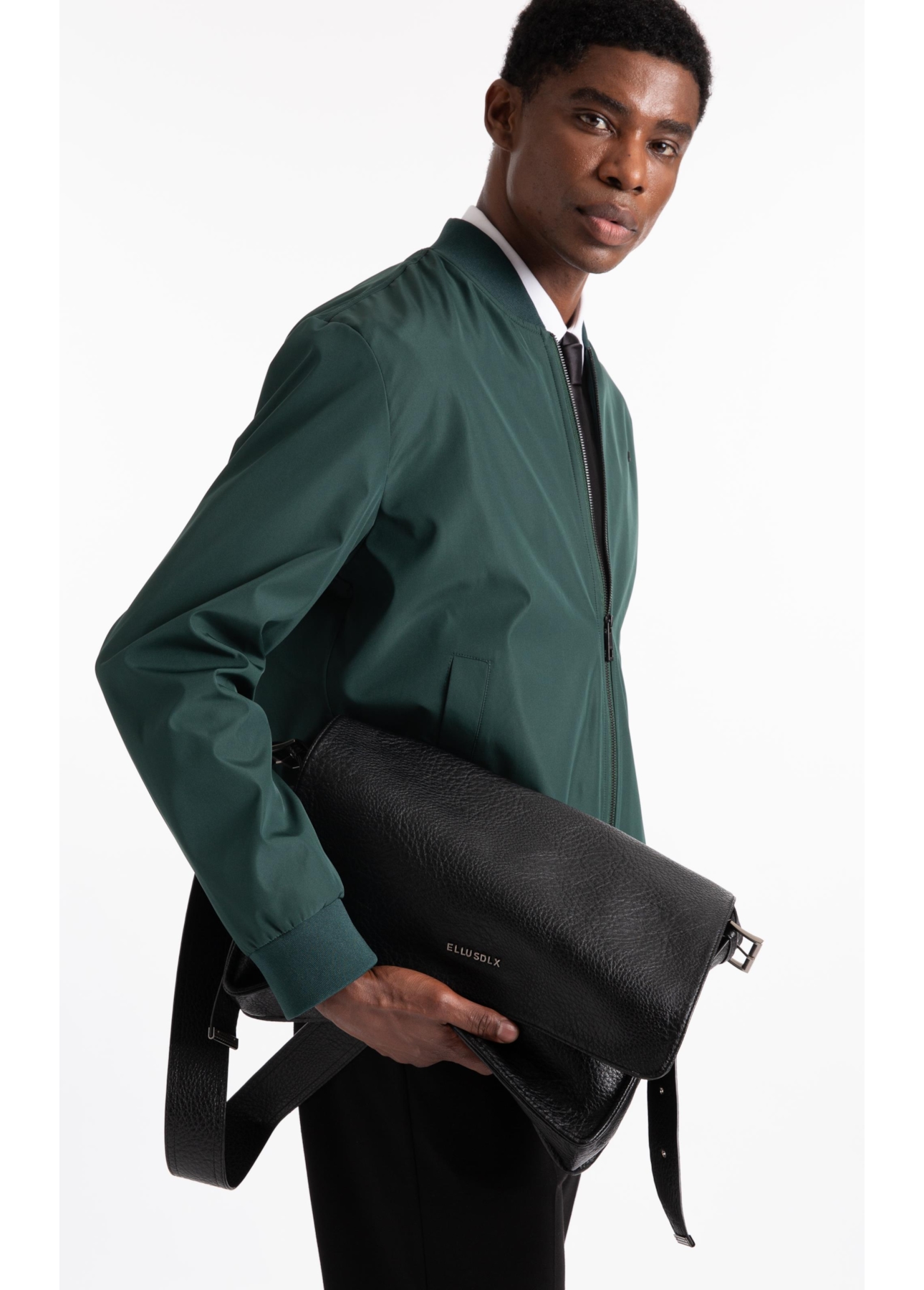 Bolsa Crossbody Ethan Ellus Preto