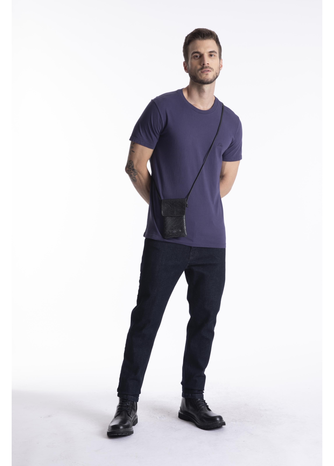 Bolsa Pouch Bag Caicos Ellus Preto