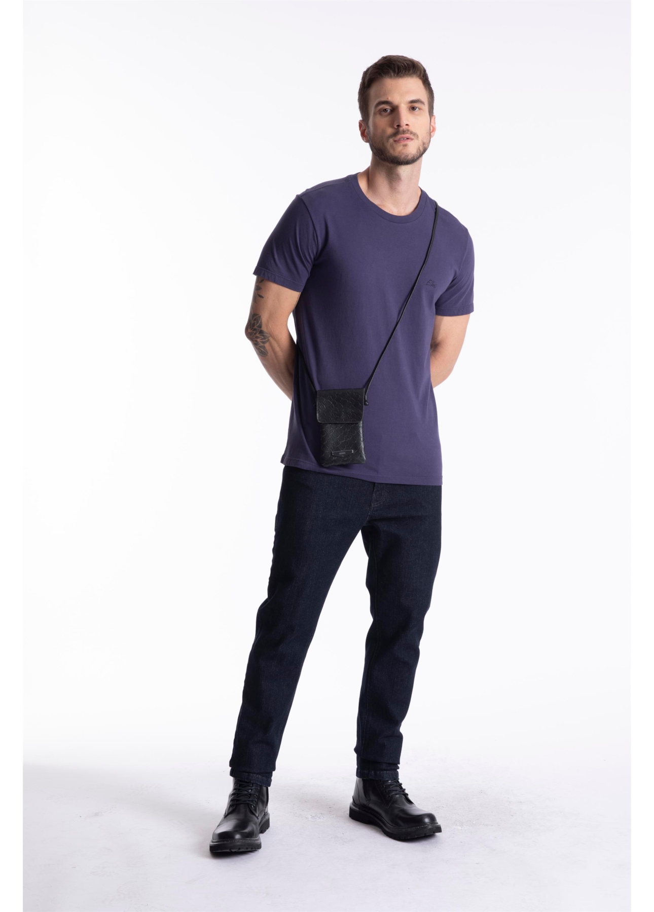 Bolsa Pouch Bag Caicos Ellus Preto