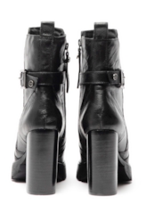Bota Vivienne Enkle Ellus Preto