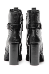 Bota Vivienne Enkle Ellus Preto