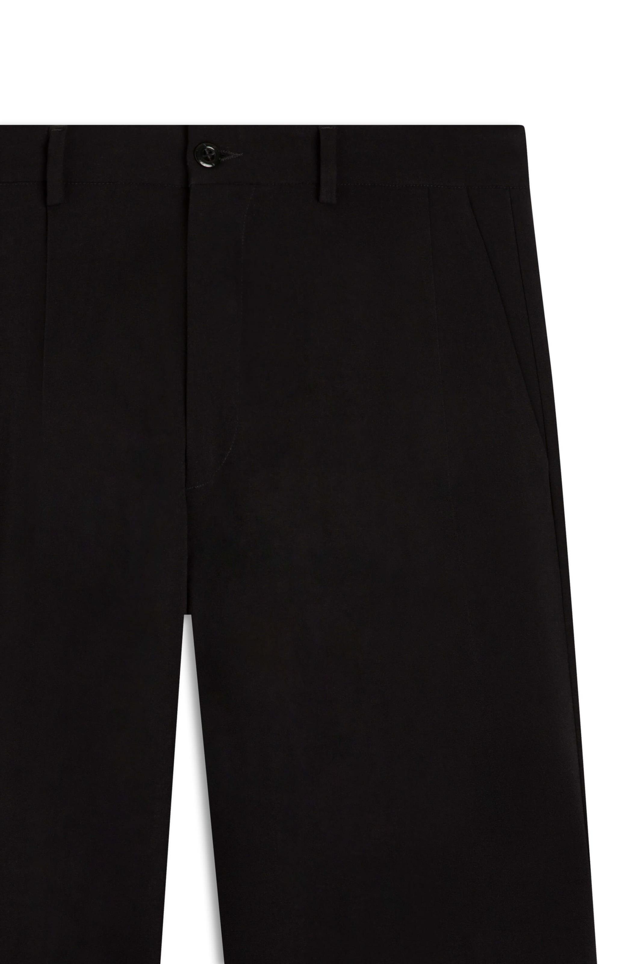 701716-20.jpg?w=430&h=600&v=