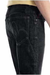 Calça Black Cross Filigrana 2002-Lav.Black C/ Grampos