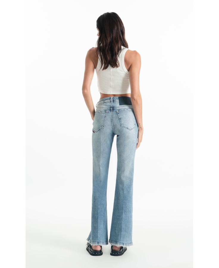 Calça Classic Denim Elastic Flare Lav.Claro