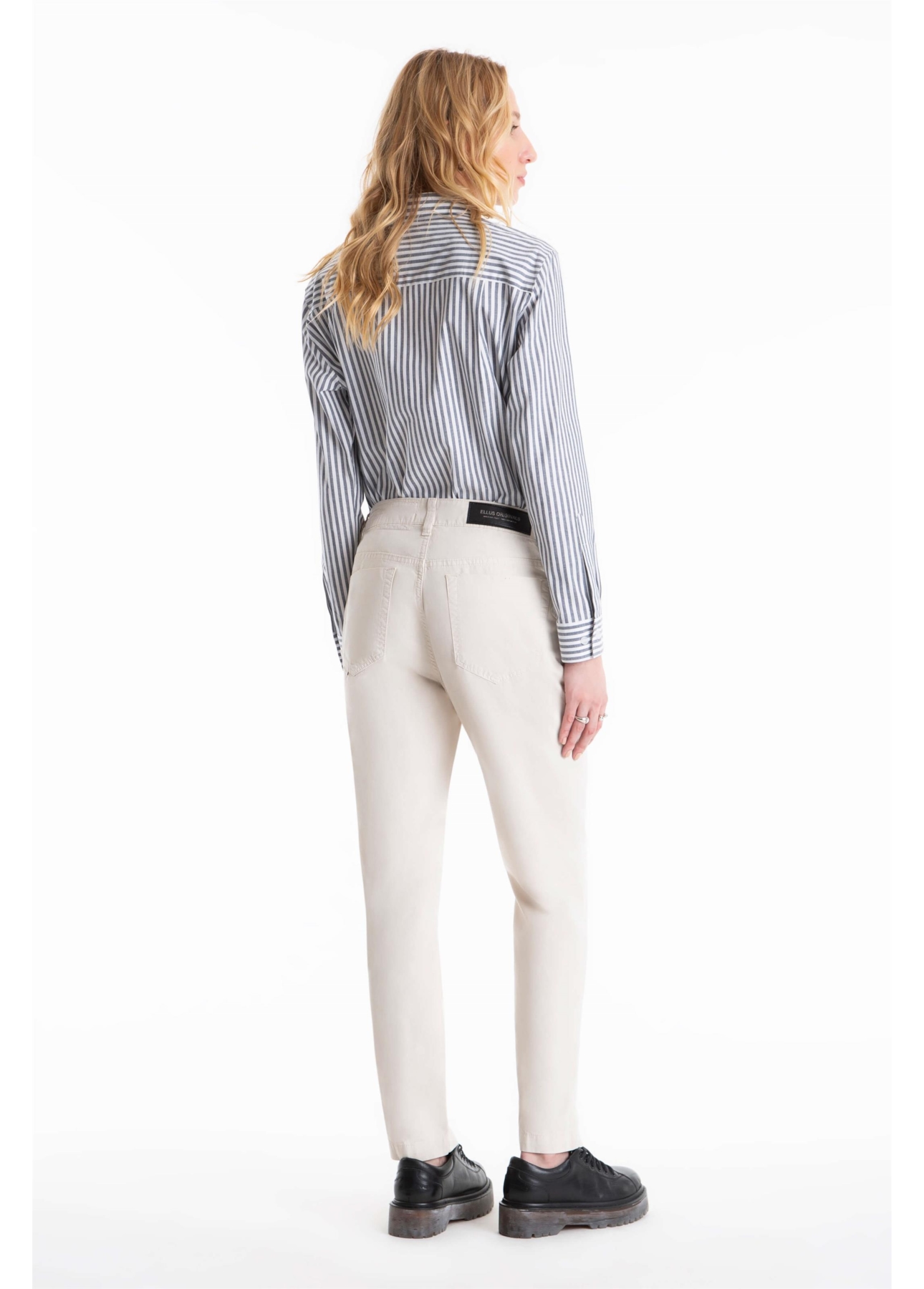 Calça Color Twill Carrot Sandy