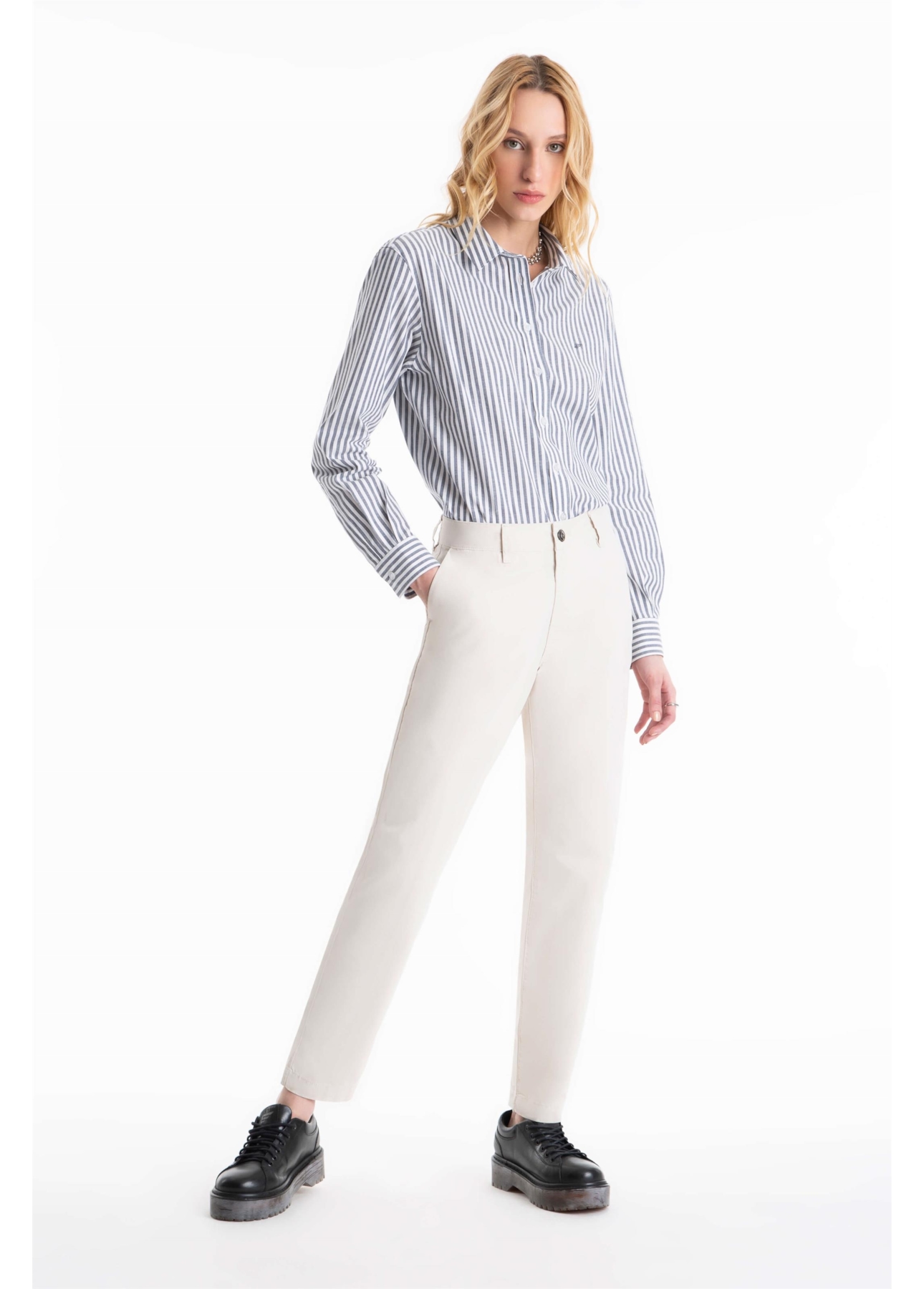 Calça Color Twill Carrot Sandy