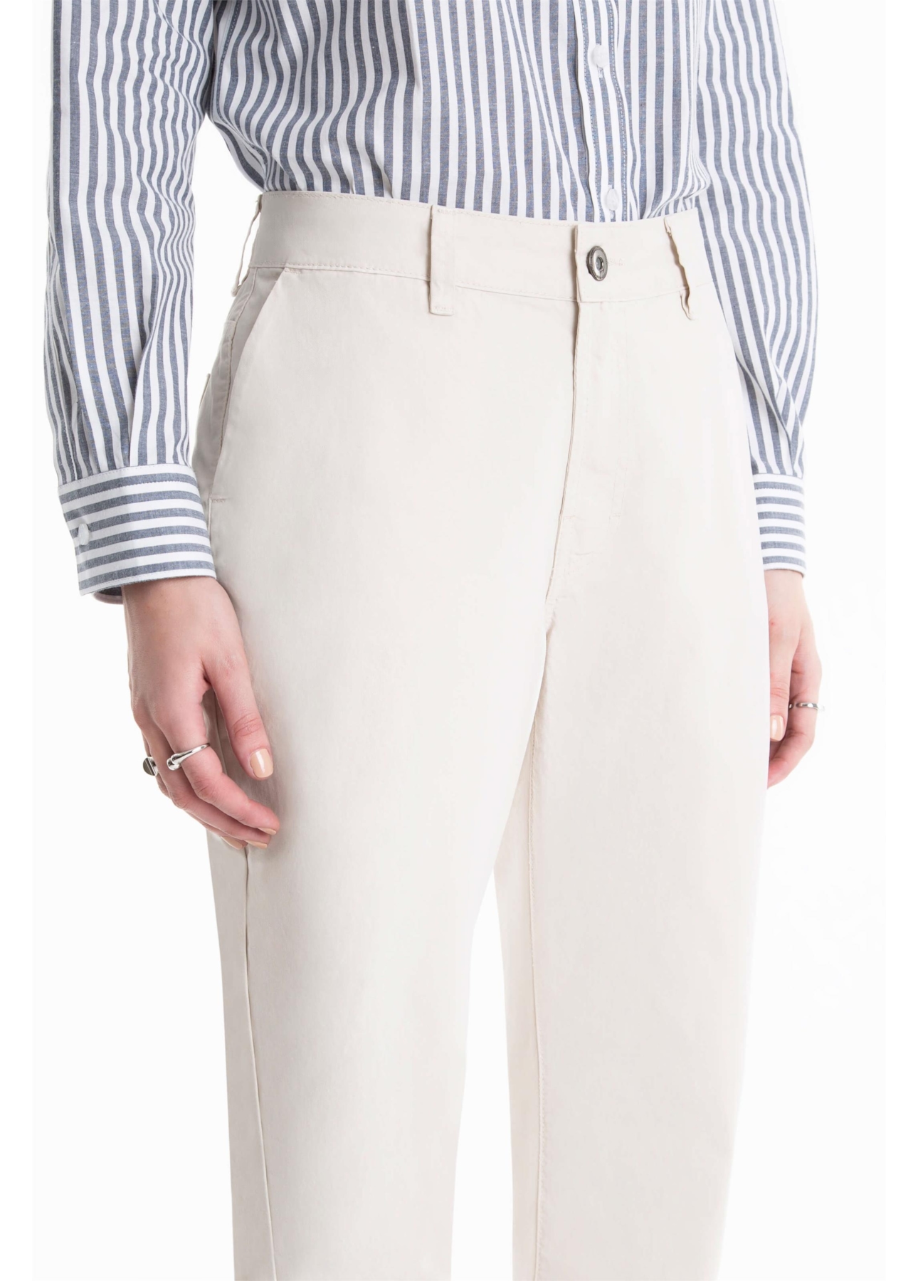 Calça Color Twill Carrot Sandy