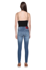 Calça Comfort Super Skinny 832 Lav. Medio C/ Used