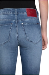 Calça Comfort Super Skinny 832 Lav. Medio C/ Used