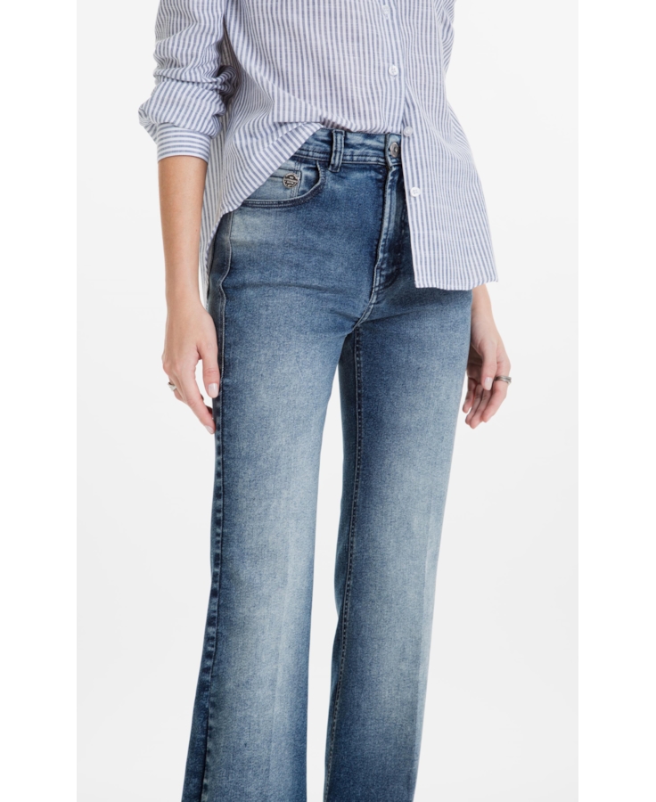 Calça Dusk Elastic Gisele Flare Lav.Medio C/Sky