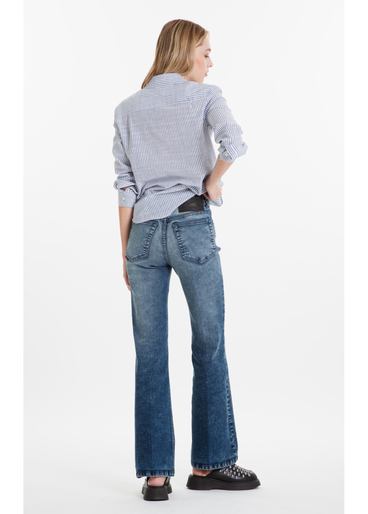 Calça Dusk Elastic Gisele Flare Lav.Medio C/Sky