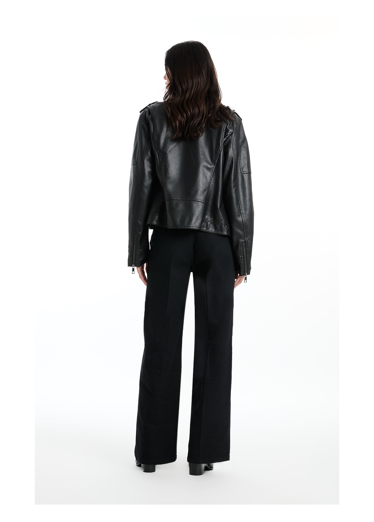 Calça First Black Wide Leg Lav 35 Amaciado