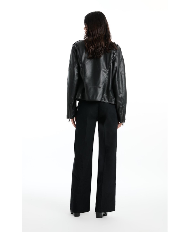 Calça First Black Wide Leg Lav 35 Amaciado