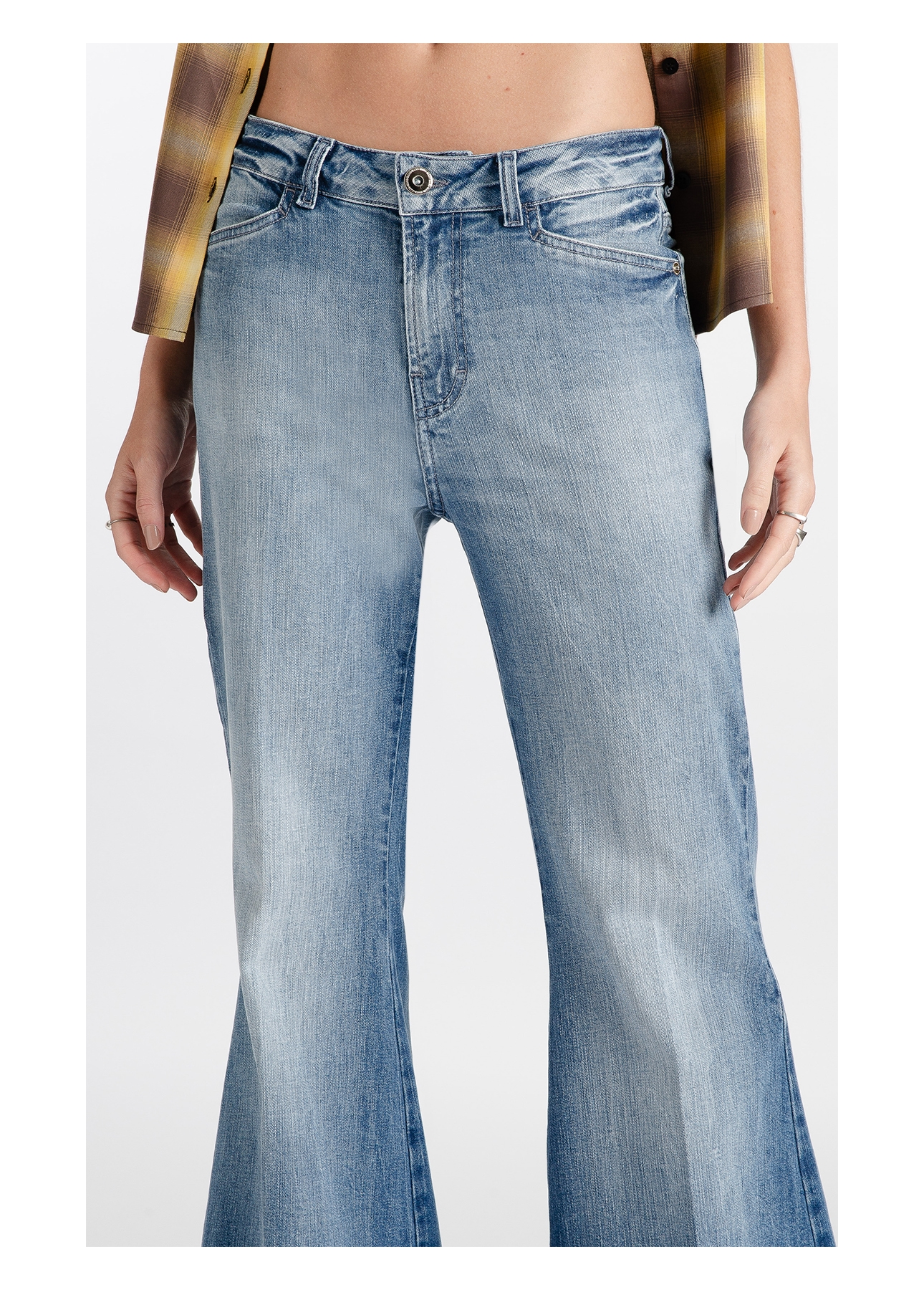 Calça High Comfort Stretch Skinny Flare Lav. Claro