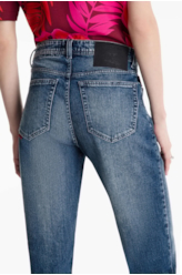 Calça Jeans Dark Sea Elastic Mom 1863-Lav.Medio C/ Grampos
