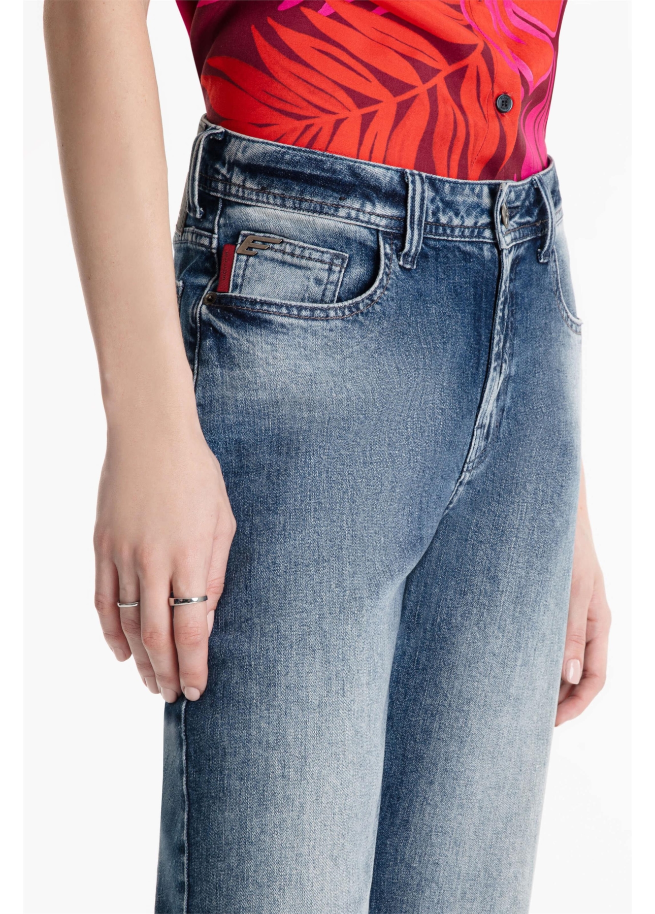 Calça Jeans Dark Sea Elastic Mom 1863-Lav.Medio C/ Grampos